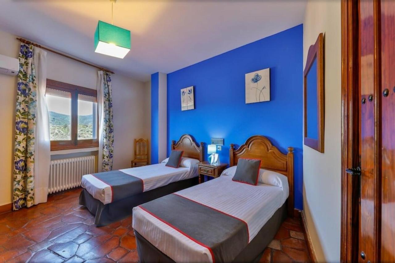Hostal Alfonso XI Guadalupe  Kültér fotó