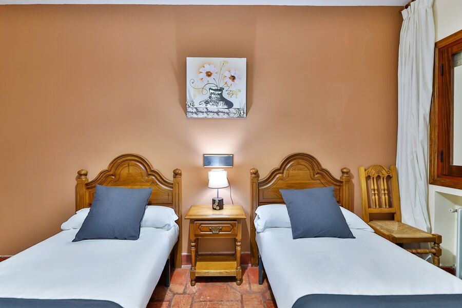 Hostal Alfonso XI Guadalupe  Kültér fotó